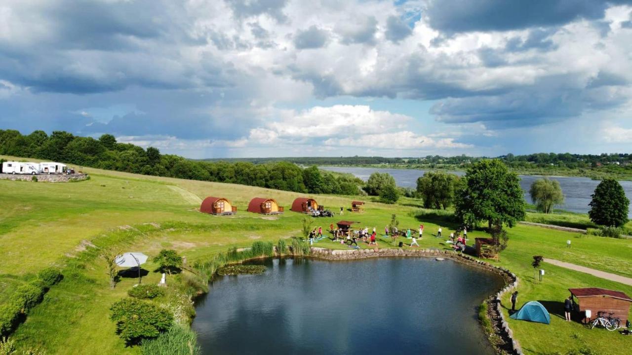 Camp Genys Hotel Jurbarkas Buitenkant foto